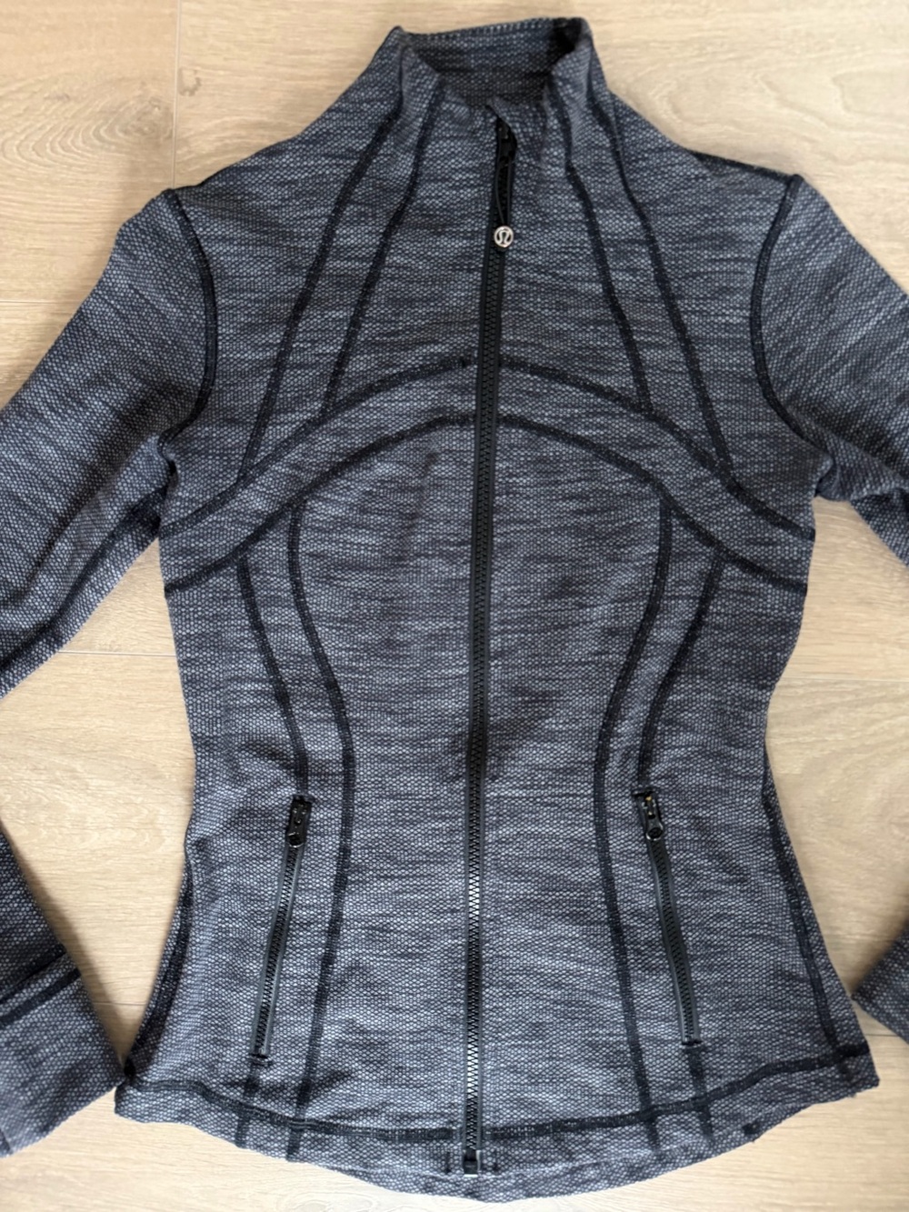 Lululemon Define Jacket Heathered Black Luon Full Zip Thumbholes Size 4 - Picture 5 of 6